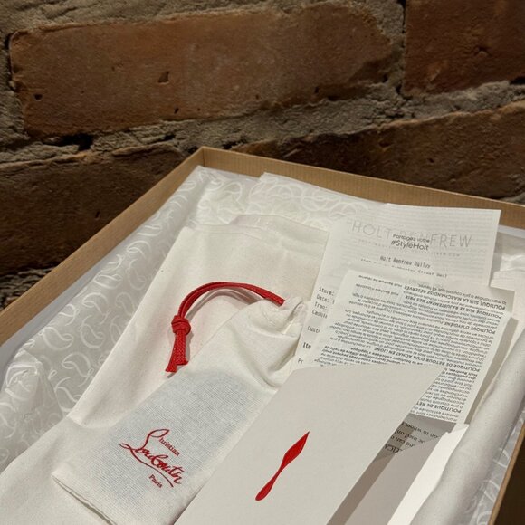 Christian Louboutin Chambeliss Flat – Patent Leather - Picture 8 of 9